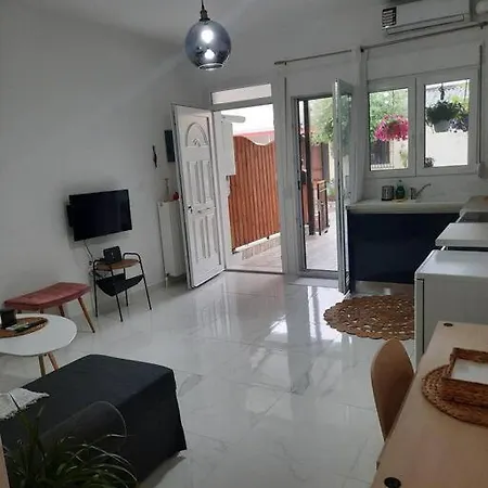 House In Diavata, Thessaloniki, Greece דירה *
