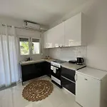 Daire House In Diavata, Thessaloniki, Greece *