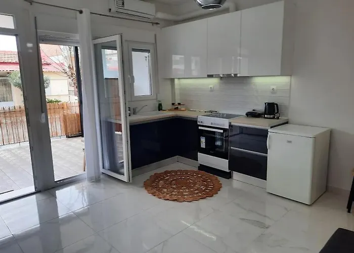 Appartement House In Diavata, Thessaloniki, Greece *