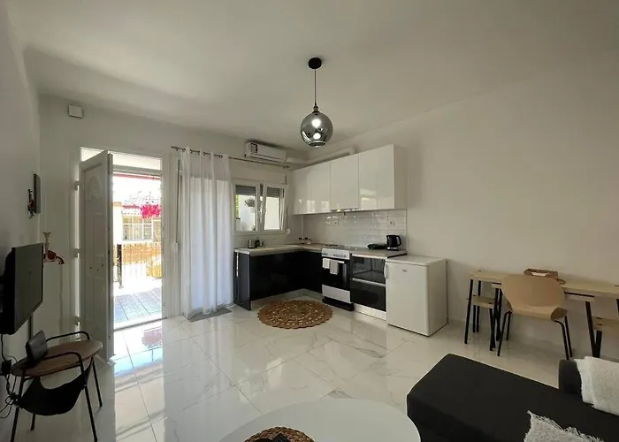 Apartment House In Diavata, Thessaloniki, Greece Thessaloniki